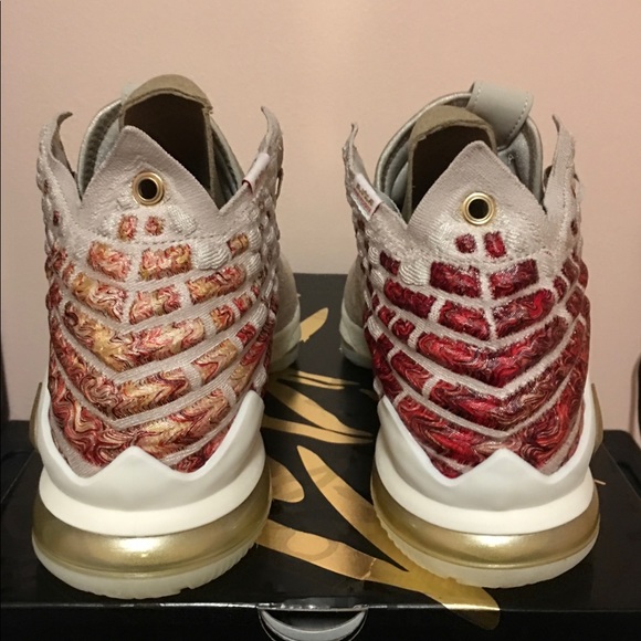 Lebron 17 Harlem Fashion Row Win Win - Picture 7 of 7
